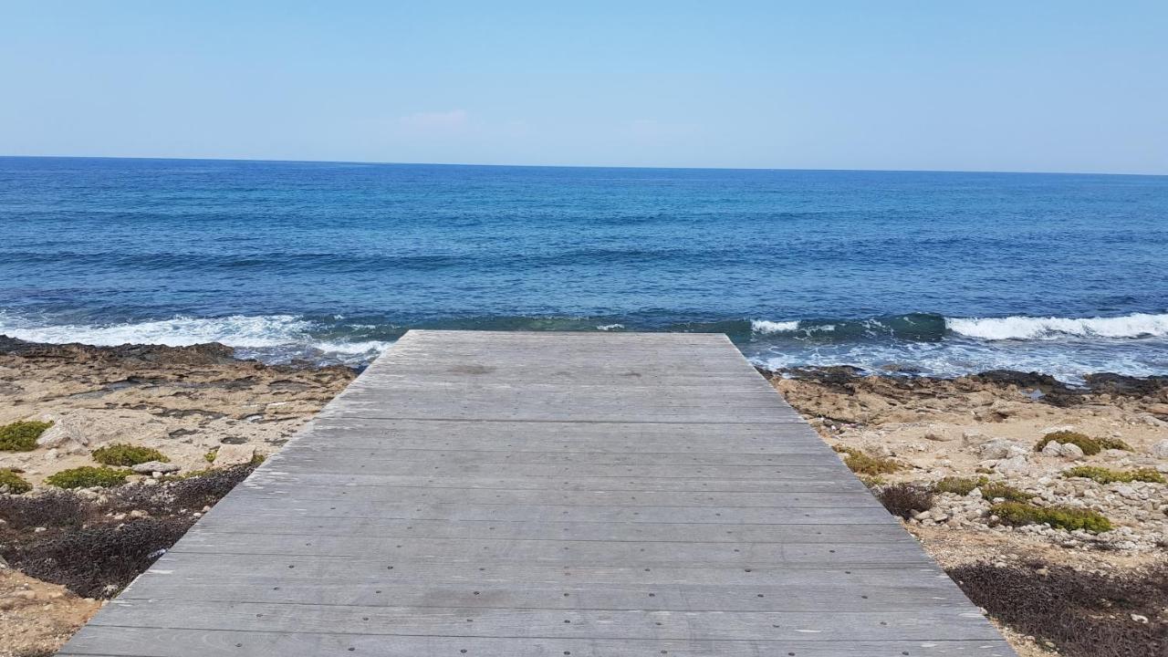 Dahan Sirena Lighthouse Luxury Apartment Pafos Exterior foto